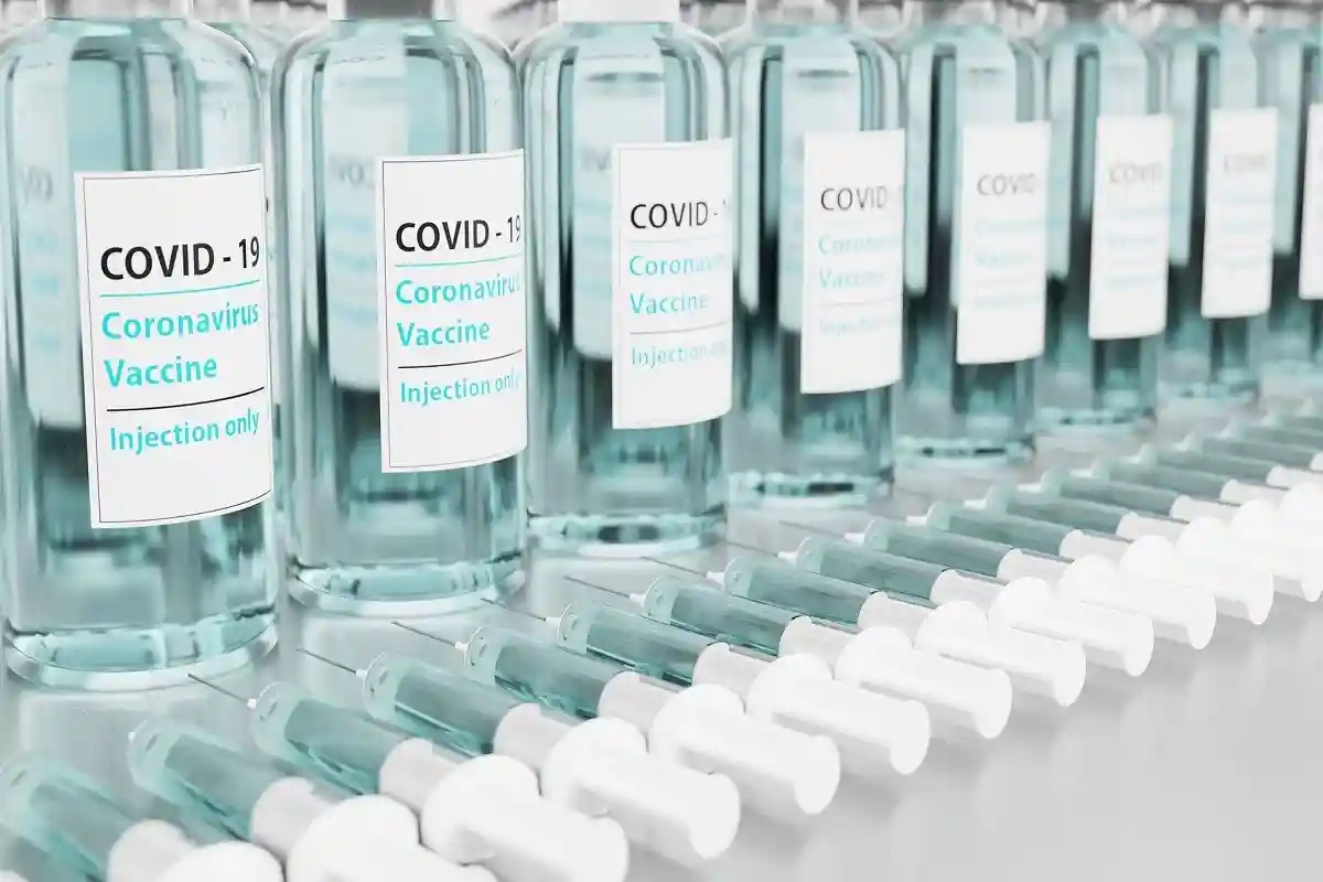 Вакцина от коронавируса. Фото: torstensimon / Pixabay.com