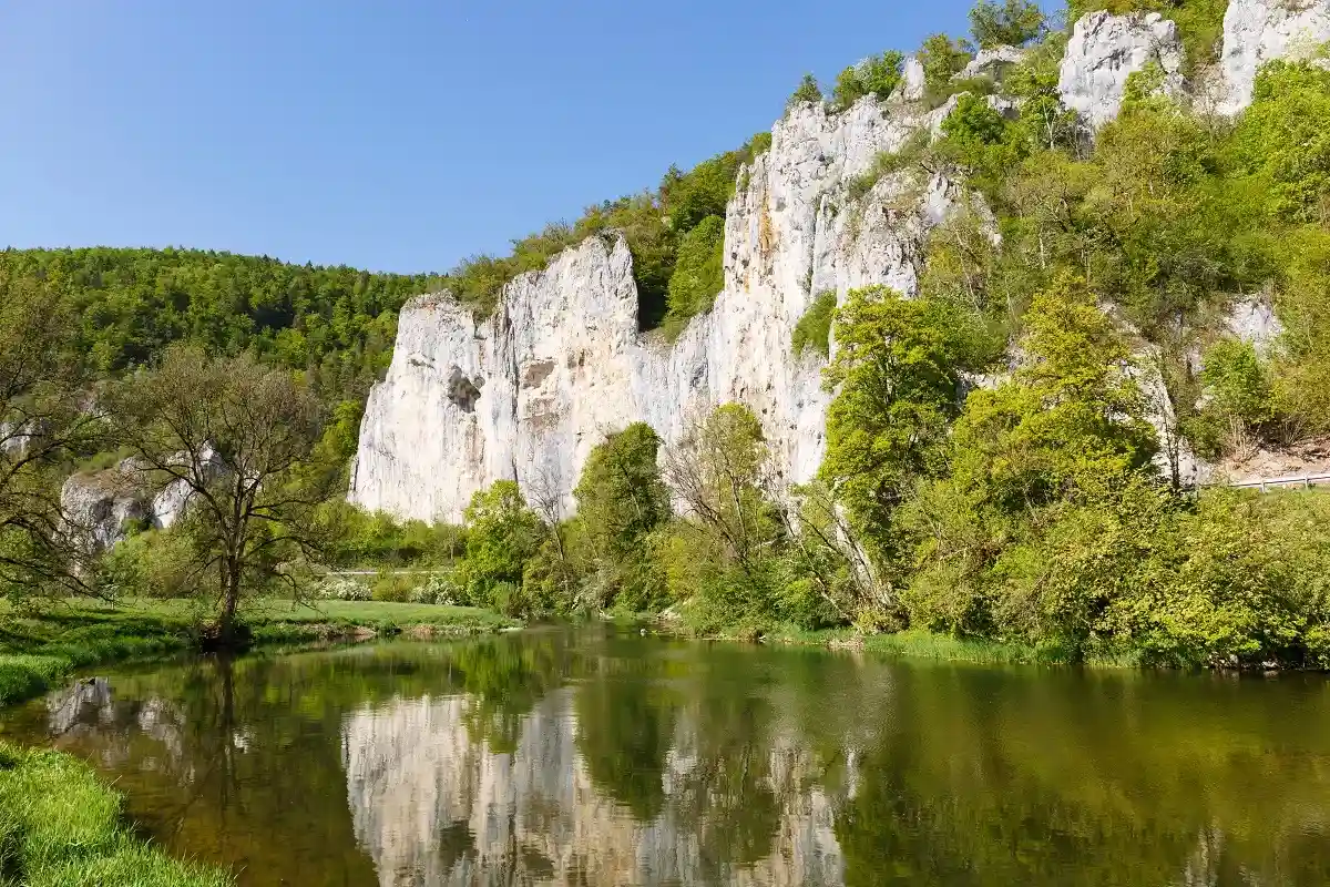 Долина Верхнего Дуная - один из самых красивых пейзажей в Баден-Вюртемберге. Фото: Schlesier52 / shutterstock.com