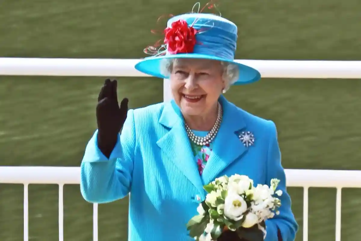 Королева Елизавета празднует 70-летие правления. Фото: Atlaspix / Shutterstock.com