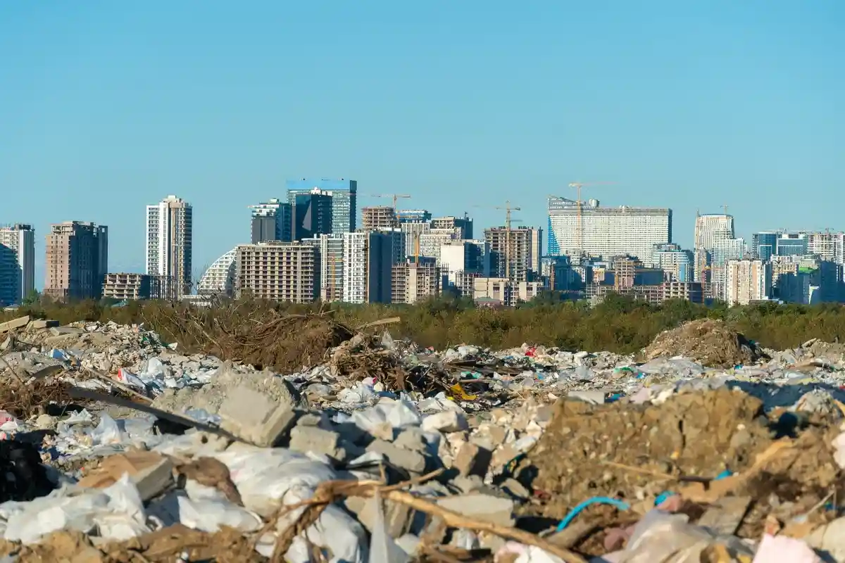Самые грязные города мира 2021. Фото: Yaroslau Mikheyeu / shutterstock.com