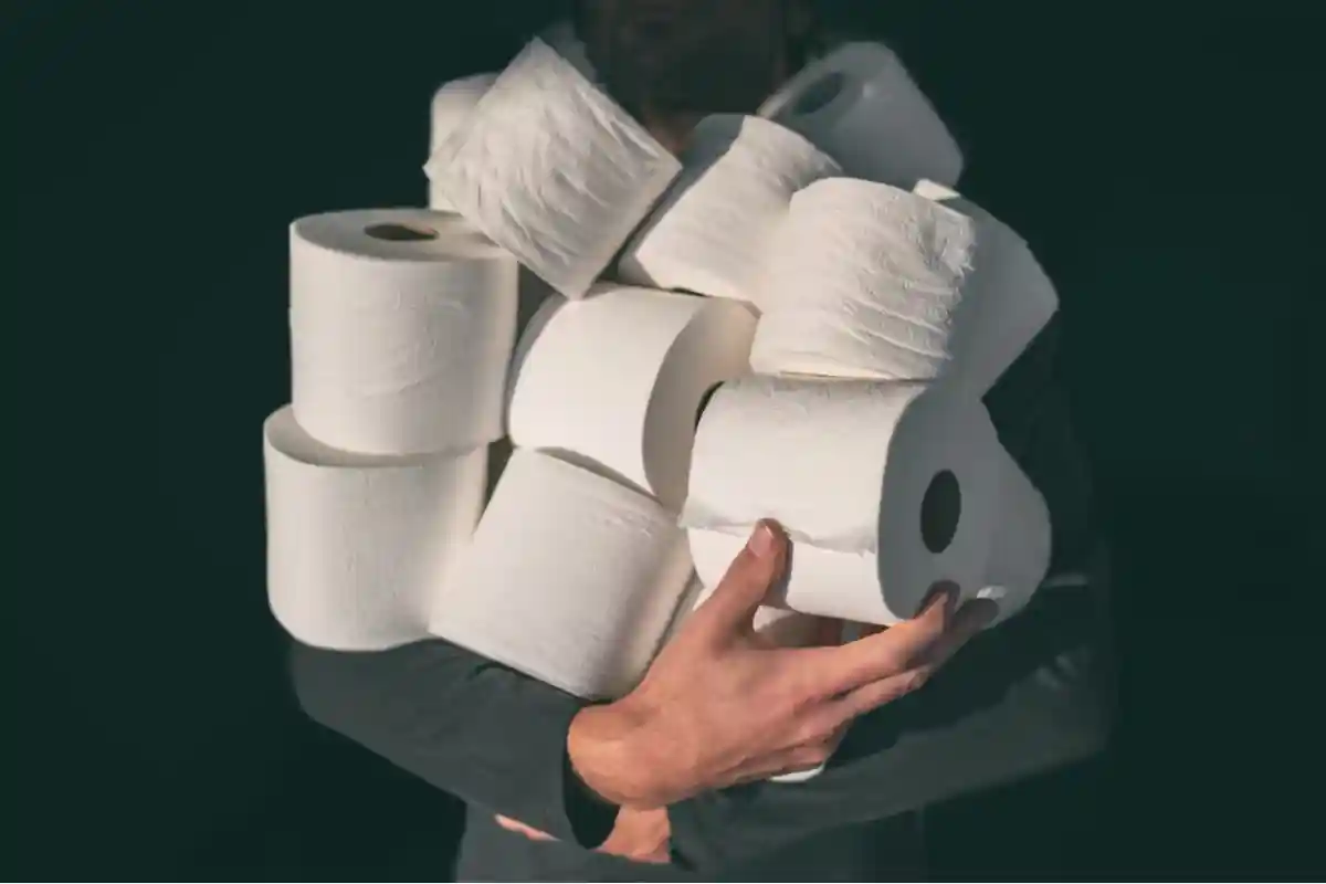Ученикам приходится приносить свою туалетную бумагу