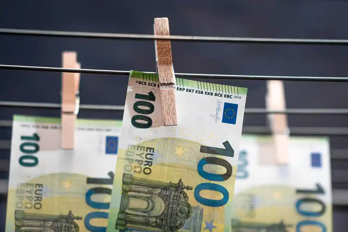 Бундесбанк отмыл 100 миллионов евро. Фото: welcomeinside / shutterstock.com