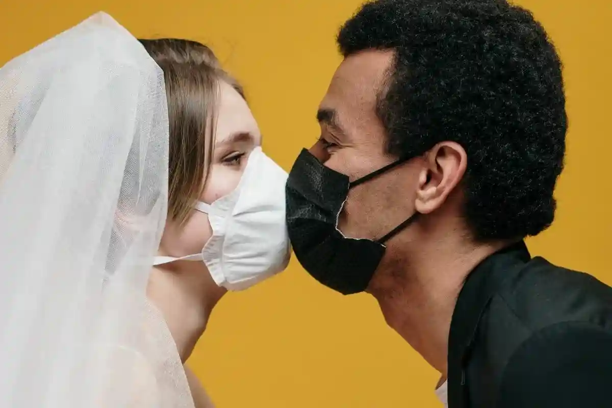 День святого Валентина в маске: Таиланд за двойную защиту в сексе
