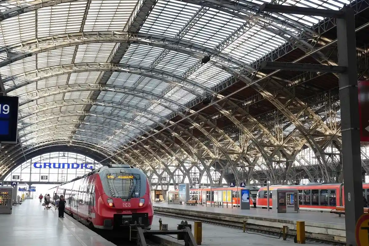 Железнодорожная станция Лейпцига. Фото: berndstaud0 / pixabay.com