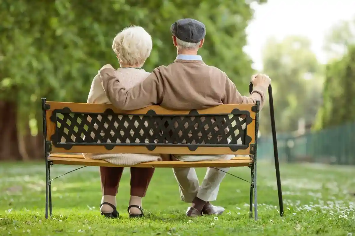 В Германии предложили повысить пенсионный возраст и уровень пенсий