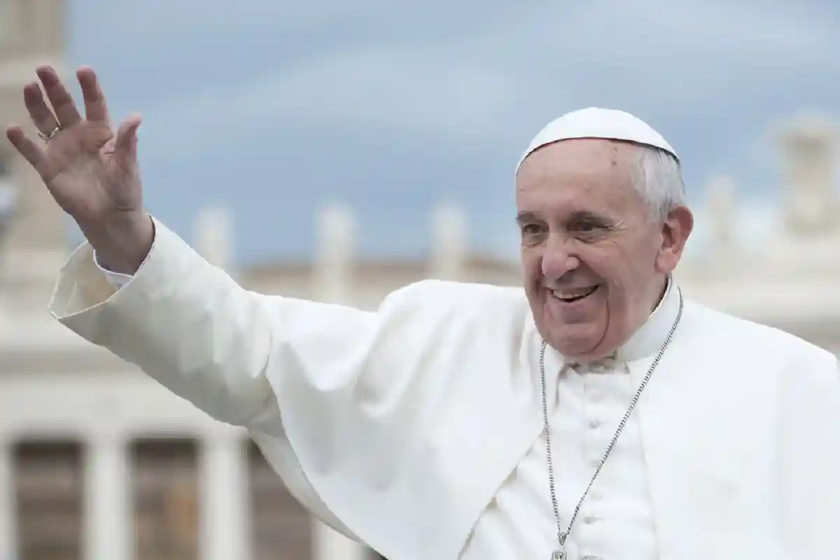 Папа Римский осудил проституцию и операции на половых органах