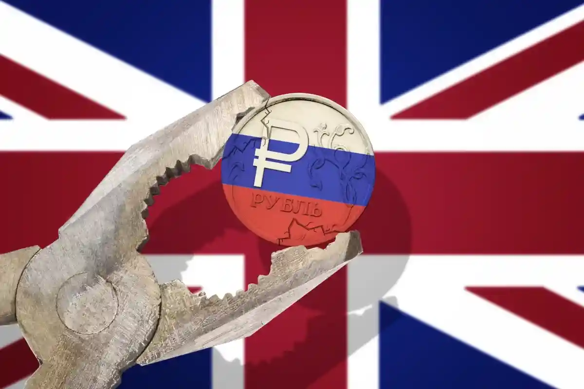 Великобритания вводит санкции против 5 российских банков. Фото: AlekseyIvanov / Shutterstock.com