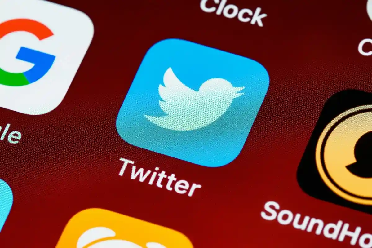 Twitter подал иск против немецких правил в Интернете фото 1