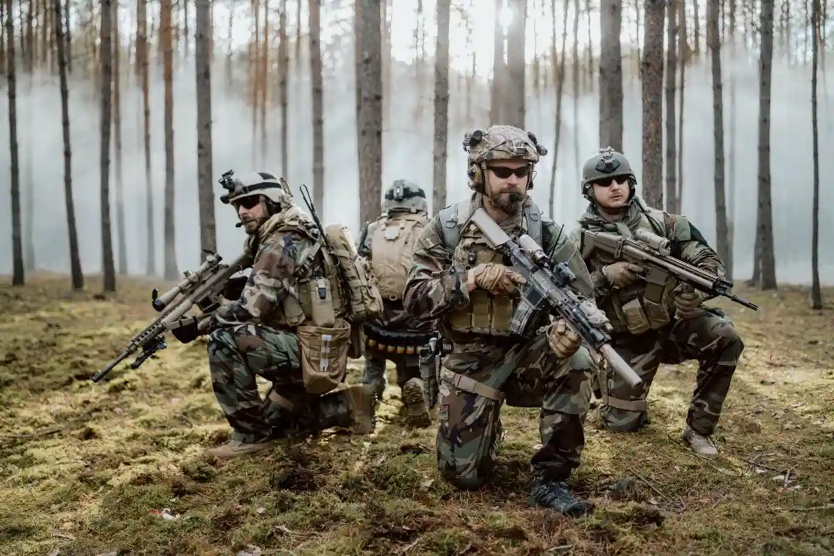 Мютцених сдержанно оценил вариант отправки дополнительных военных сил Германии в Восточную Европу. Фото: Trzykropy / Shutterstock.com