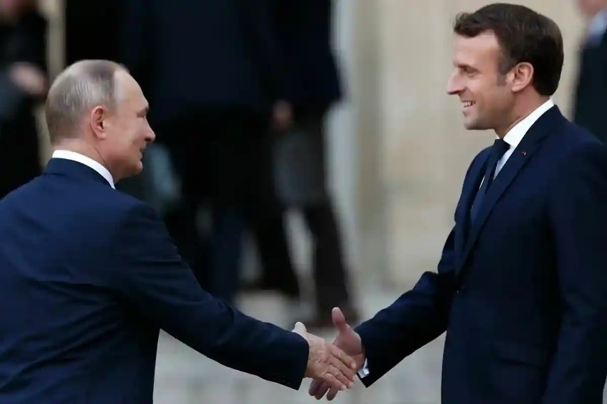 Встреча Путина и Макрона