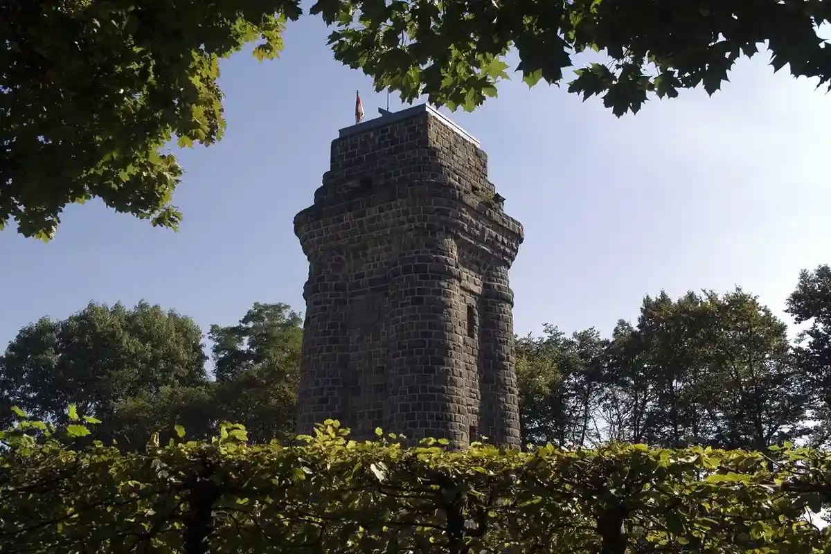 Башня Бисмарка. Фото: Островский Александр / wikimedia.org