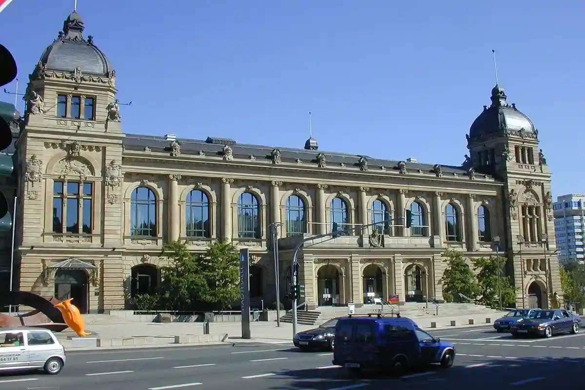 Здание городского совета в Вуппертале. Фото: Jty / wikimedia.org