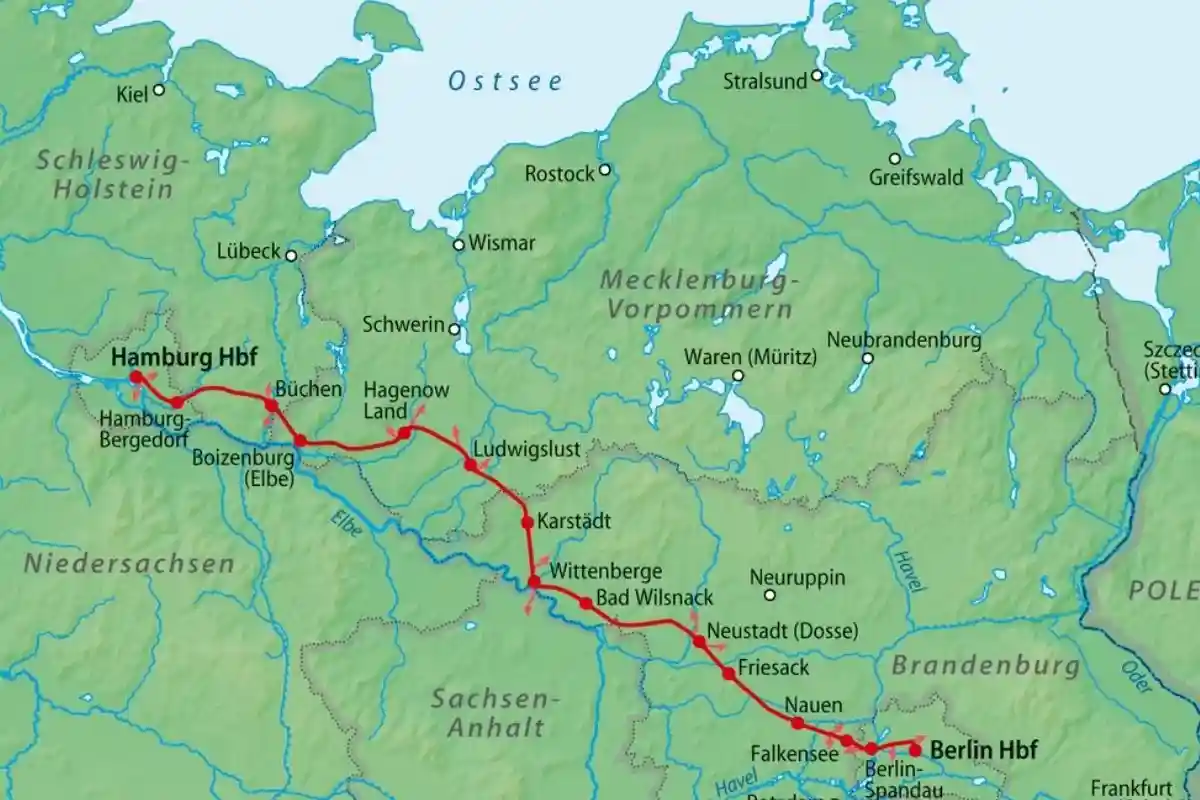 Железнодорожная линия Берлин-Гамбург. Фото: NordNordWest / en.wikipedia.org