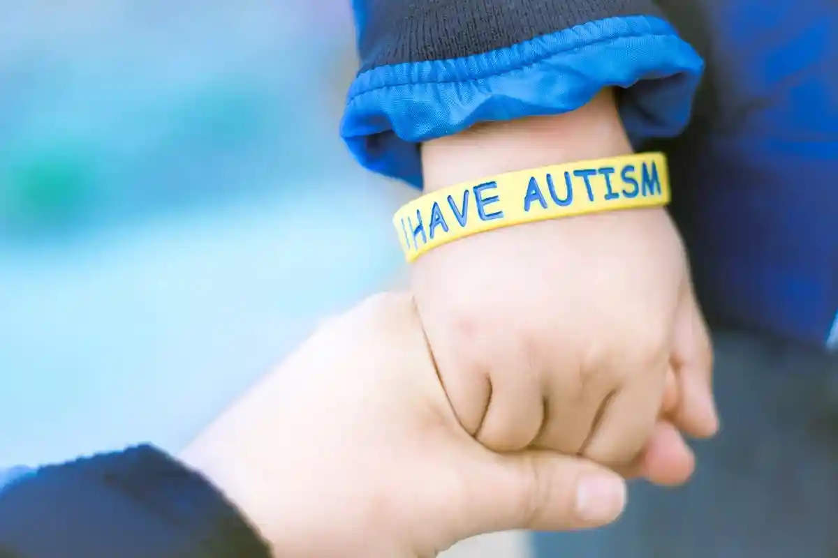 Действительно ли вакцины вызывают аутизм у детей?