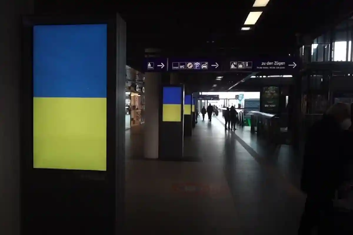 На Главном вокзале Берлина открылся пункт помощи украинским беженцам