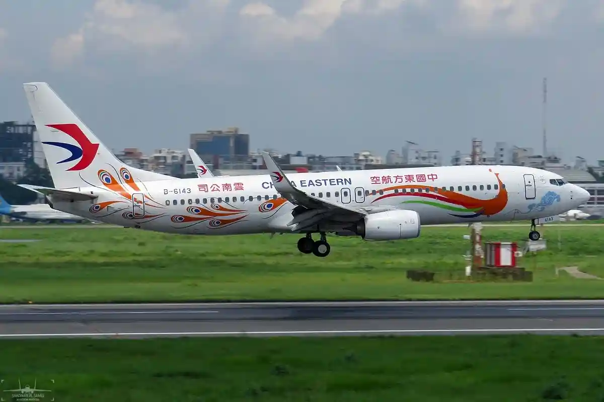 Китай продолжает поиски второго черного ящика с рухнувшего Boeing 737