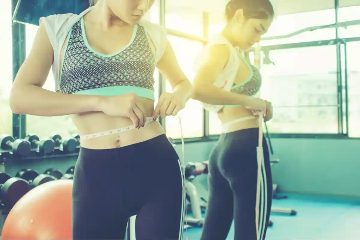 Для похудения необходимы систематические занятия спортом Фото: Panumas Yanuthai / Shutterstock.com