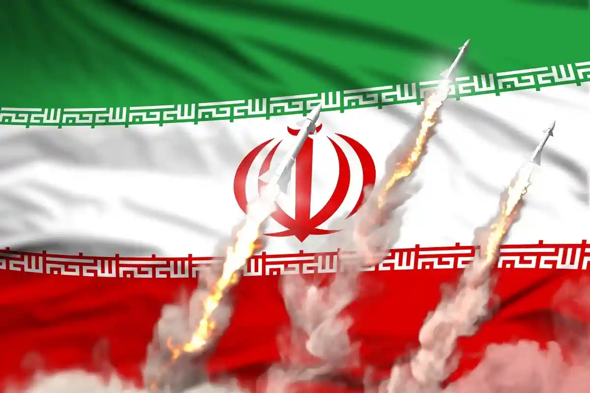 На иранских вооруженных силах негативно повлияли запреты на экспорт военных материалов, введенные различными странами в той или иной степени с 1979 года. Фото: Dancing_Man / shutterstock.com