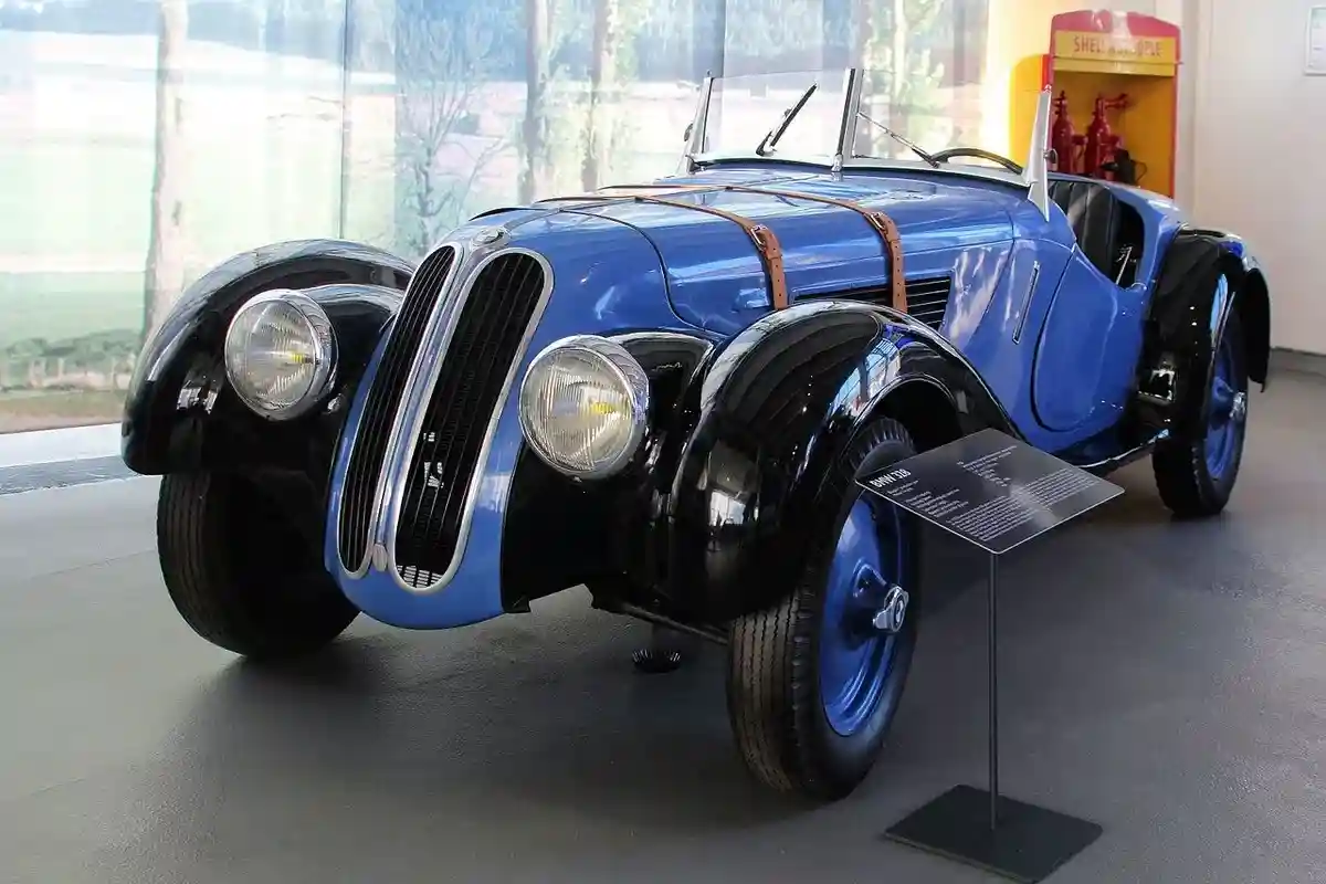 Модель BMW 1938 года в музее автомобилестроения в городе Айзенах. Фото: Stefan Oemisch / wikimedia.org
