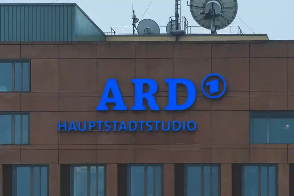 ARD и ZDF приостанавливают вещание из Москвы
