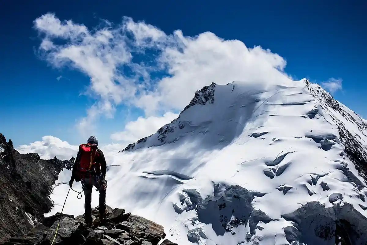  Погибла группа альпинистов в предгорьях Альп/ Graham Friend / shutterstock.com 