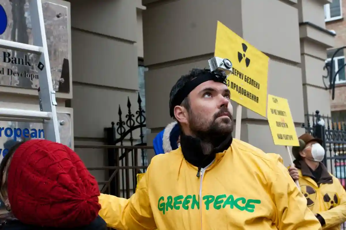 Изменение кода биткоина: что будет в ходе кампании Greenpeace? Фото: Radiokafka / shutterstock.com