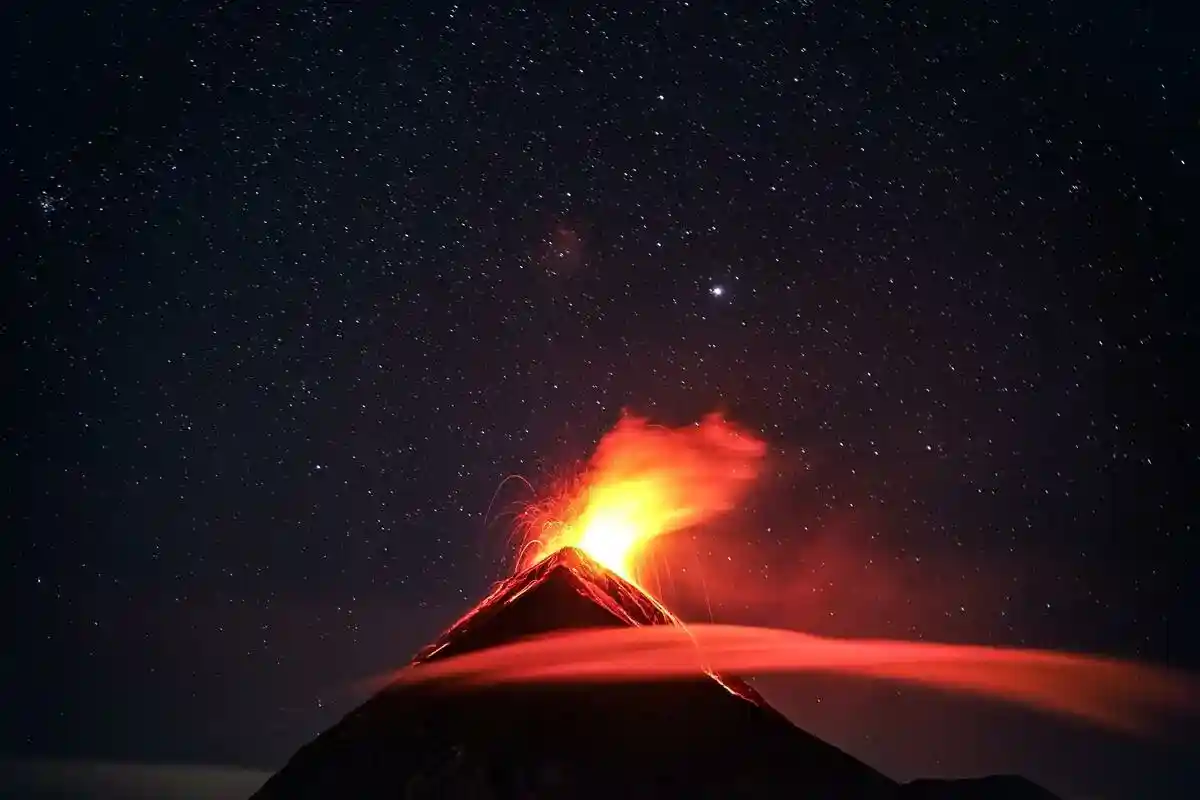 Извержение вулкана на Филиппинах Фото: Clive Kim / pexels.com