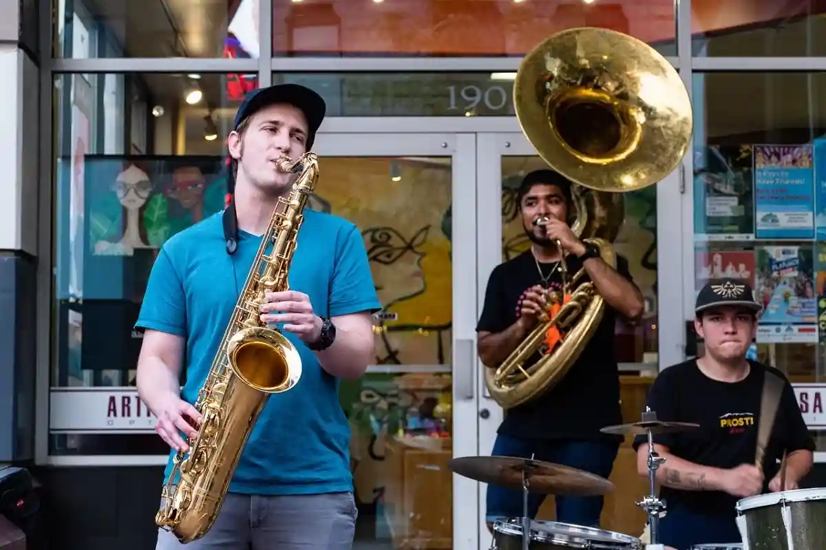 На Jazz Rally молодым артистам дают дорогу в жизнь. Фото Brett Sayles / Pexels.com