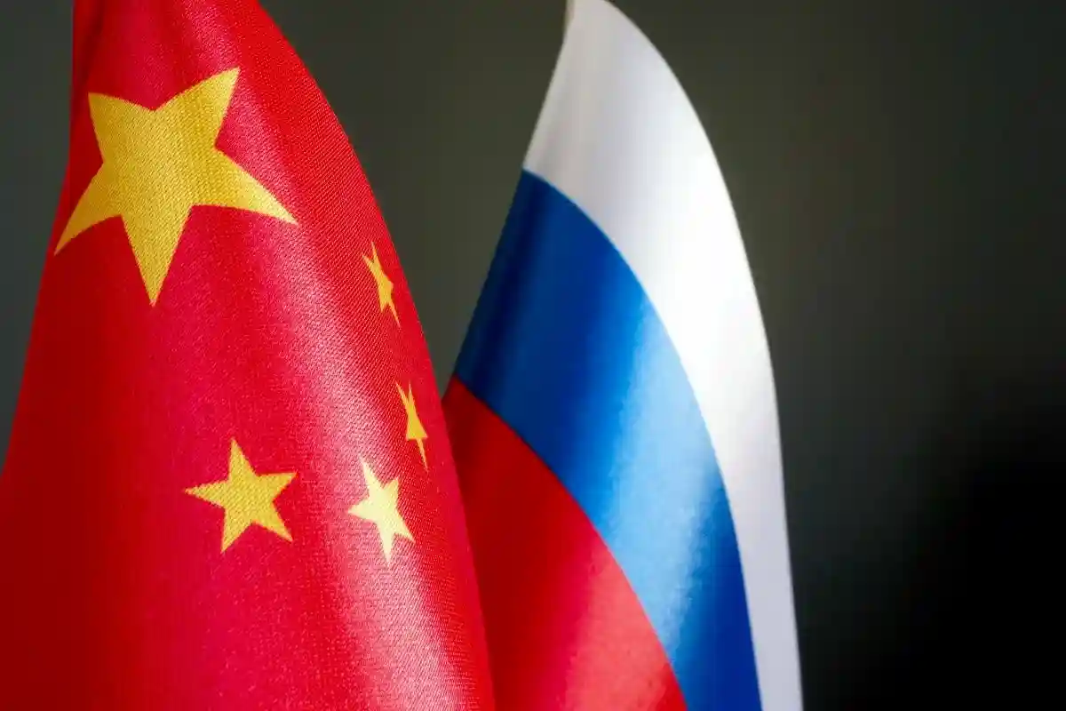 Китай поддержал Россию в противостоянии дальнейшему расширению НАТО. Фото: Vitalii Vodolazskyi / shutterstock.com