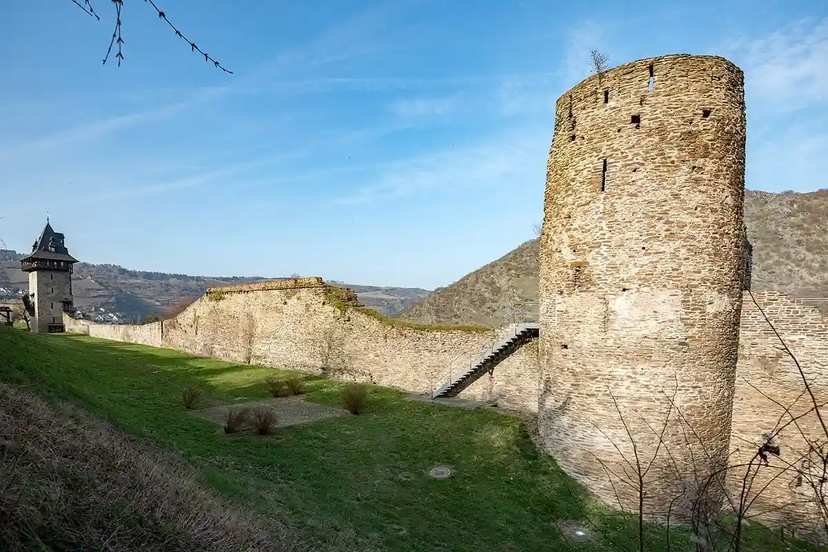 Часть крепостной стены города Обервезель. Фото: Tilman2007 / wikimedia.org