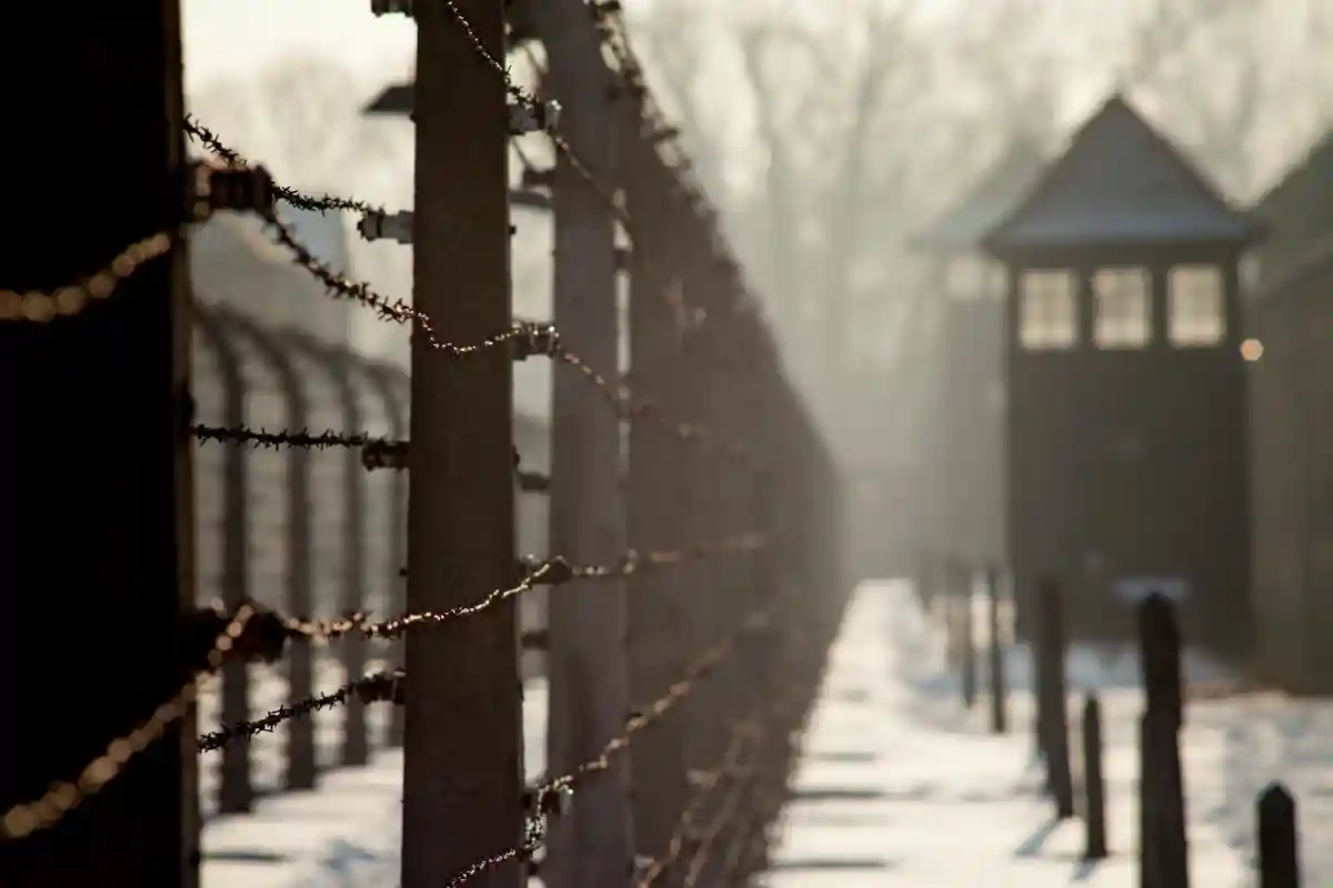 93-летнюю Урсулу Хавербек вновь судят за отрицание Холокоста. Фото: Szymon Kaczmarczyk/shutterstock.com