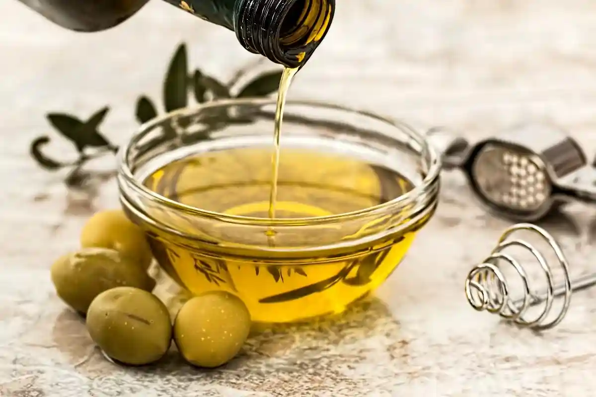 Средиземноморская диета - оливковое масло. Фото: Pixabay.com / CC0