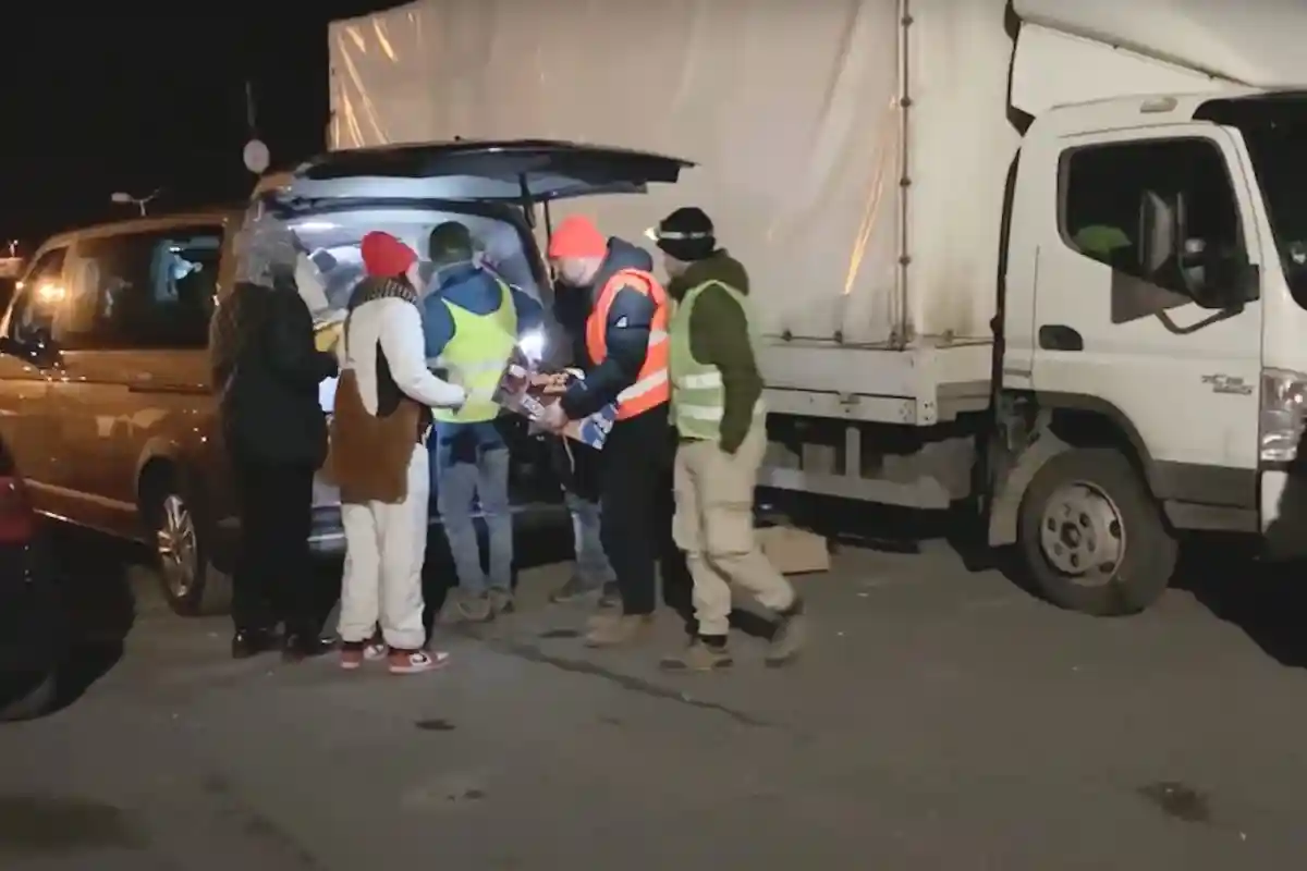 Как встречают беженцев на пограничном переходе Медыка-Шегини?