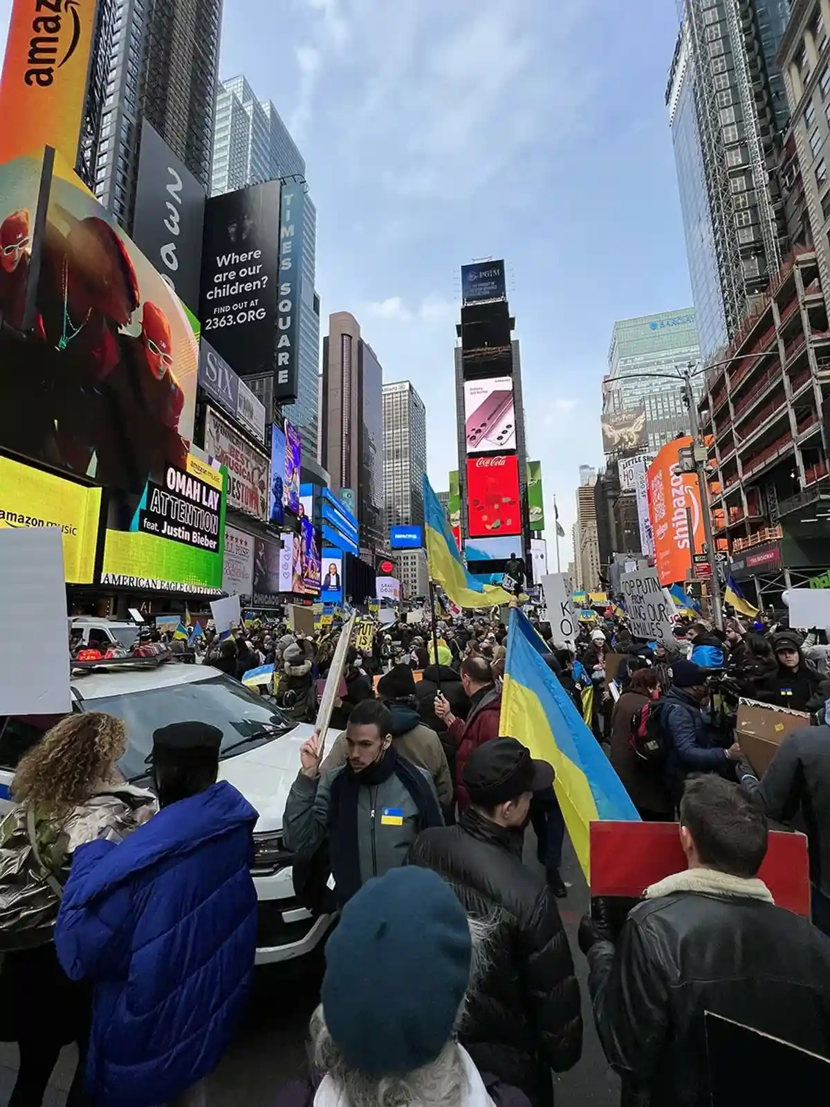 Протест против войны в Украине на Таймс-Сквер в Нью-Йорке. Фото: aussiedlerbote.de