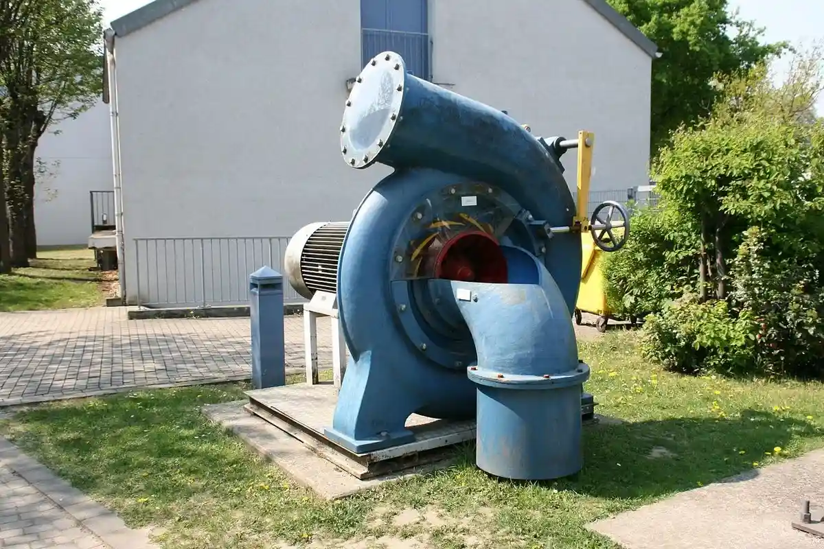 Один из выставочных экспонатов в музее электричества. Фото: Frank Vincentz / wikimedia.org