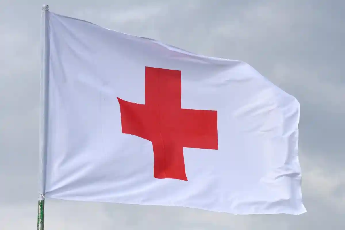 Украина просит Красный Крест отказаться от офиса в России. Фото: Bumble Dee / Shutterstock.com