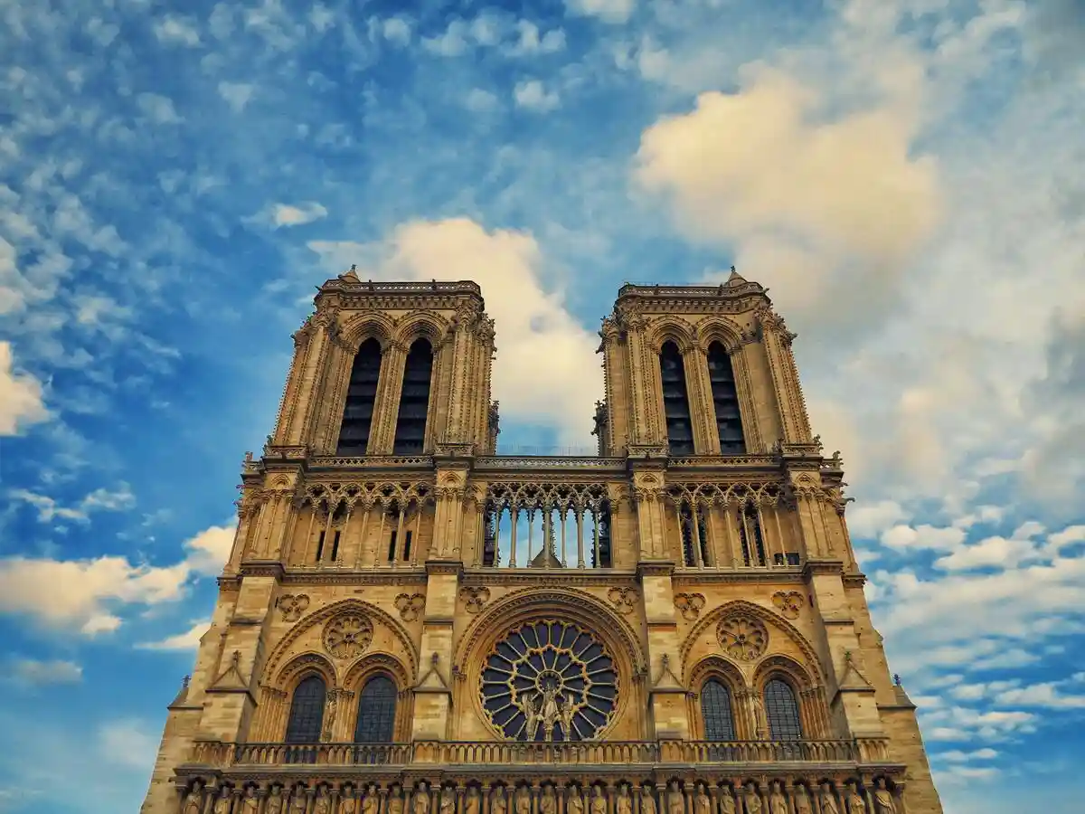 Реконструкция Notre-Dame