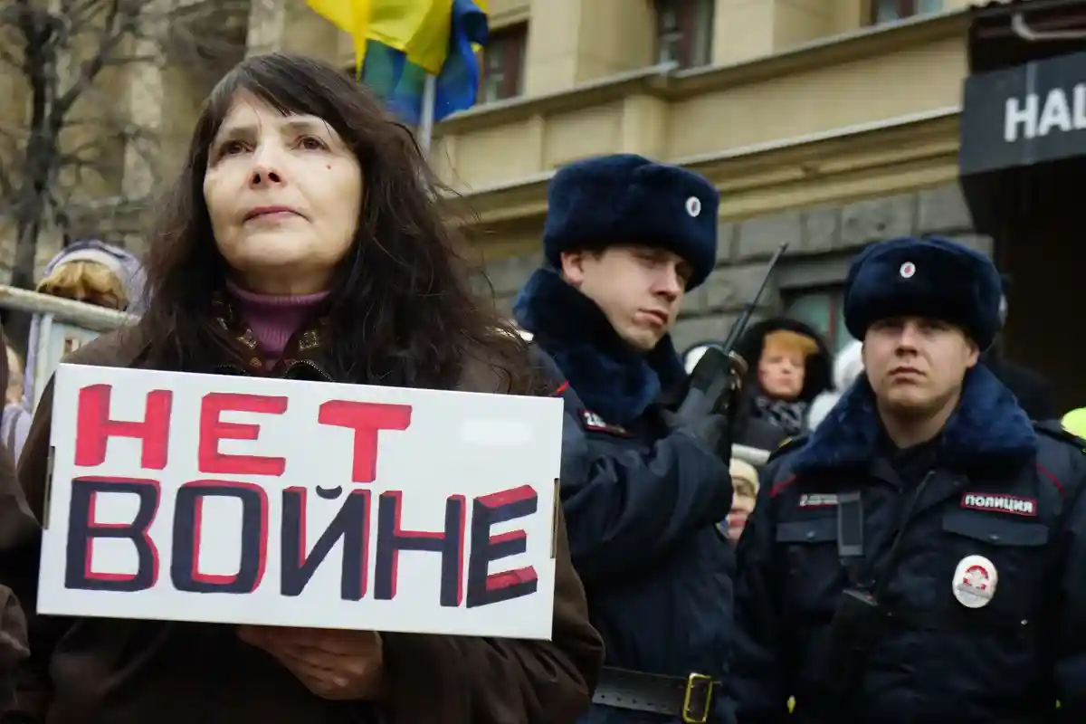 Антивоенные митинги в России: хроника и комментарии задержанных