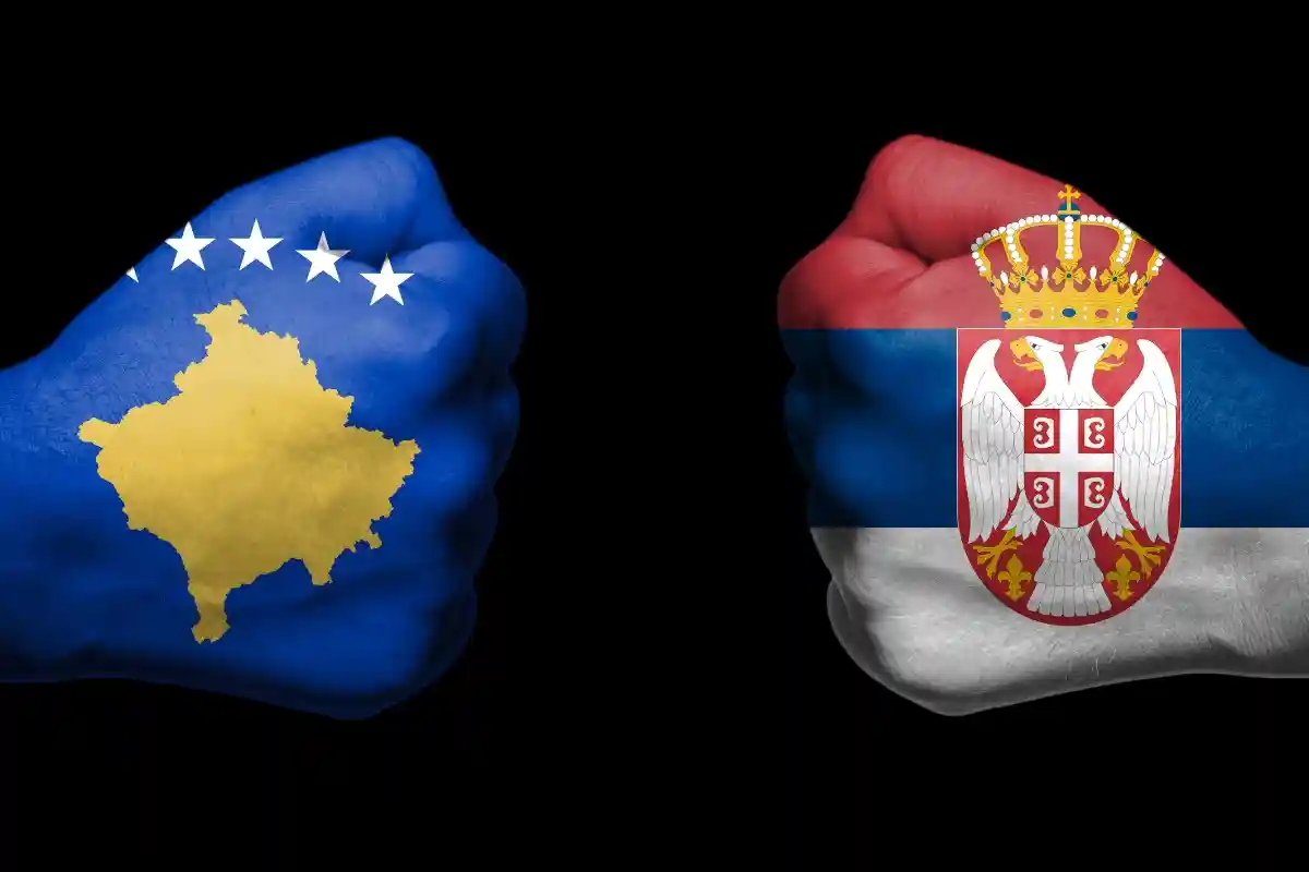 Стала известна причина, по которой Сербия не вступит в НАТО. Фото: Moab Republic/ Shutterstock.com