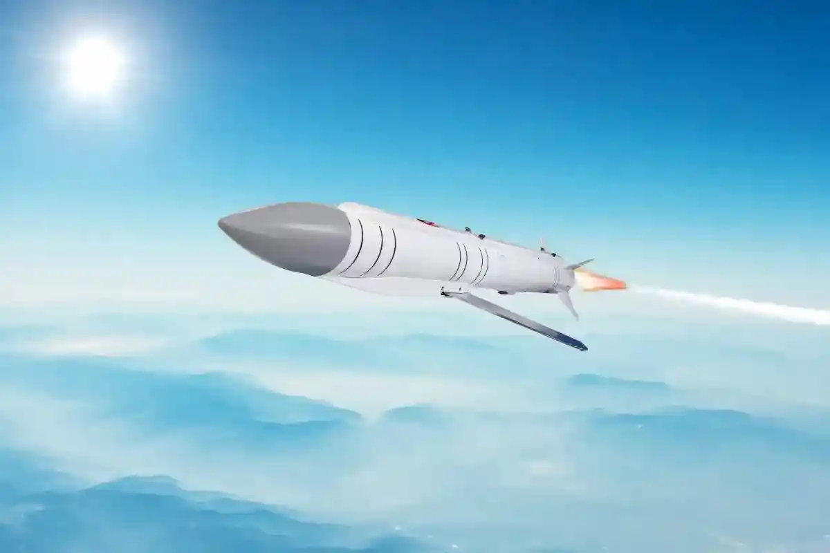 Резолюции ООН запрещают КНДР испытывать такие ракеты. Фото: aatggjky / shutterstock.com