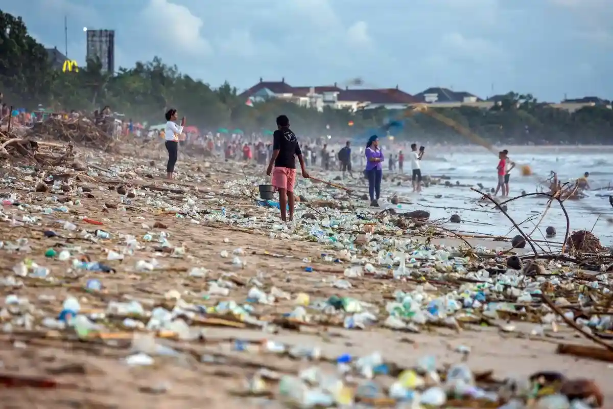 «Эпидемия» пластикового загрязнения планеты