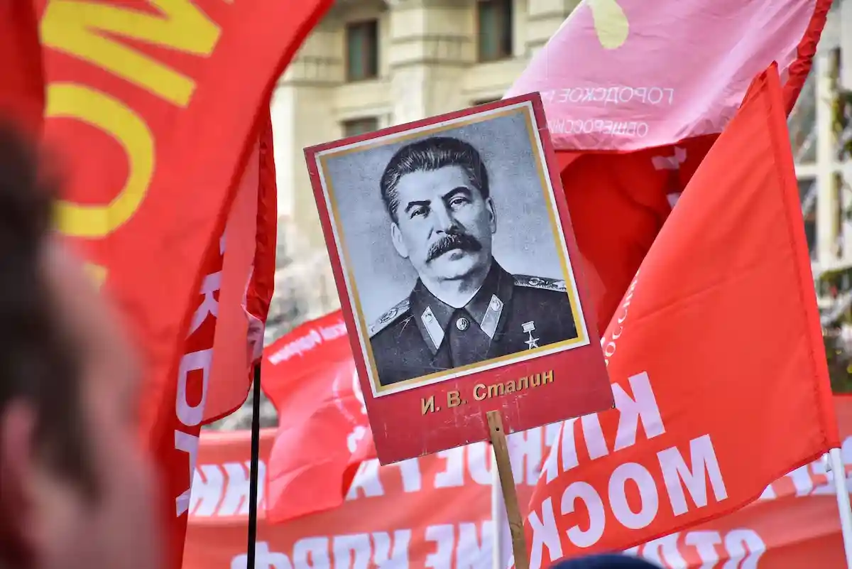 Риторика Путина очень напоминает сталинскую перед репрессиями в России 1930-х годов. Фото: Ksanti / shutterstock.com