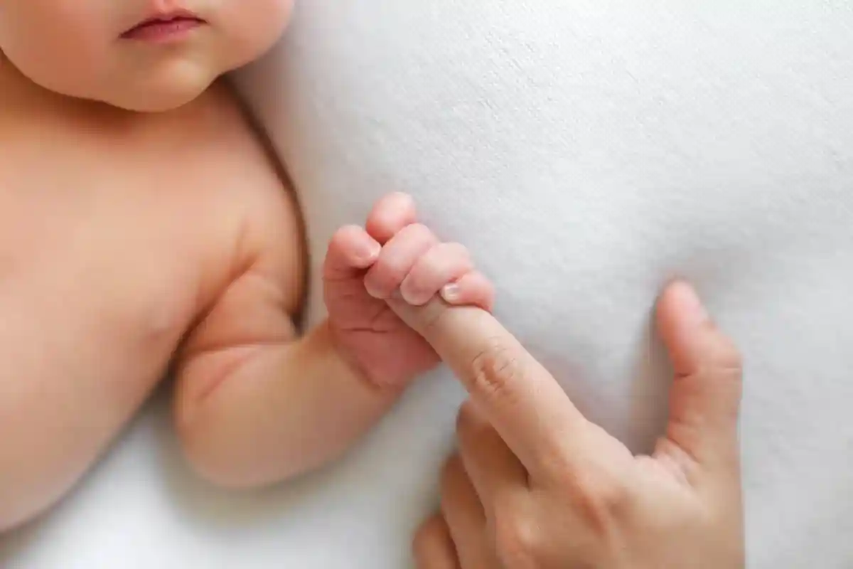Ребенок родился, несмотря на бомбардировки Бучи. Фото: Anastasiia Gridneva / Shutterstock.com