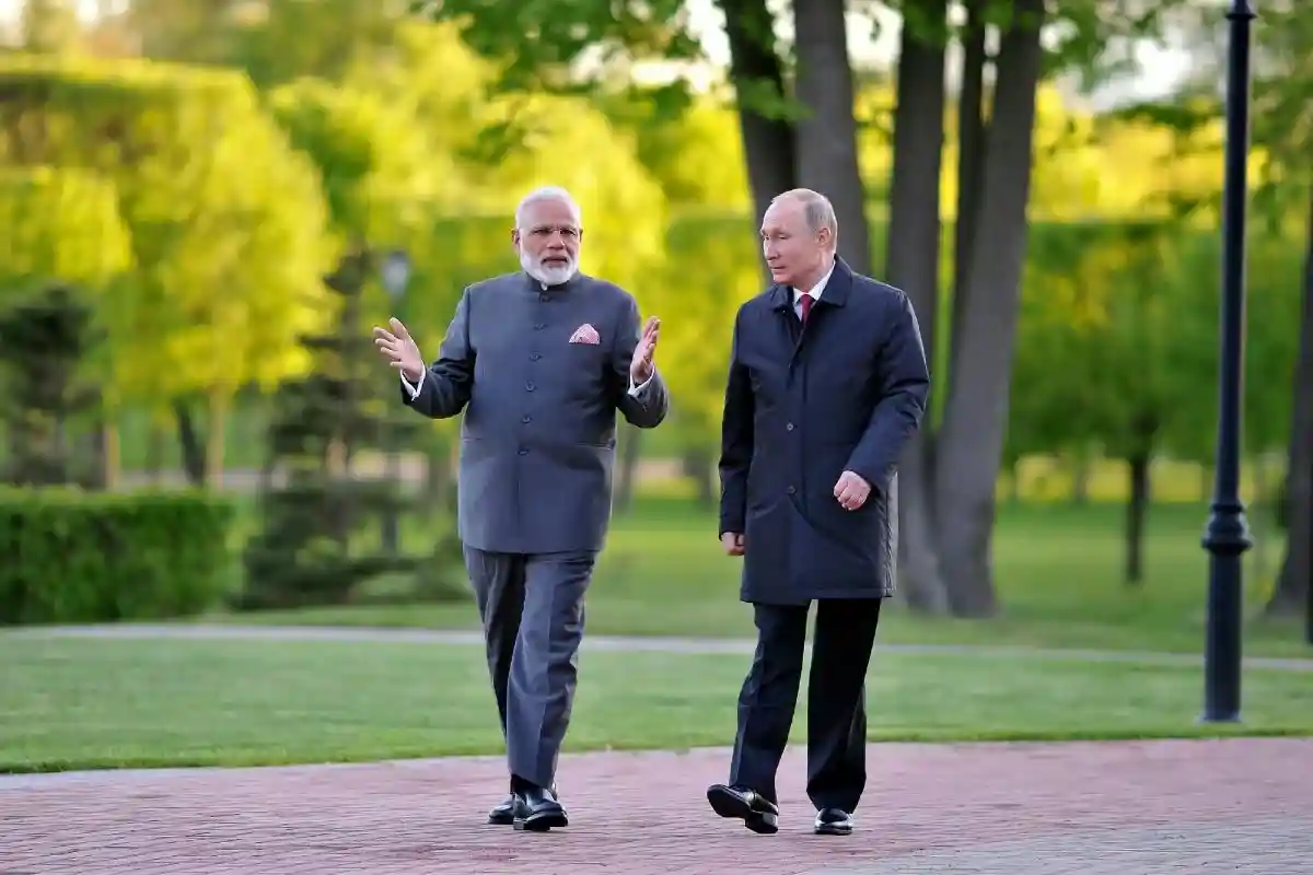 Почему Индия пытается удержаться на дипломатическом канате невмешательства