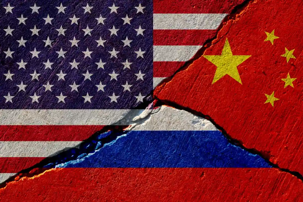 США запретили Китаю поставку оружия России