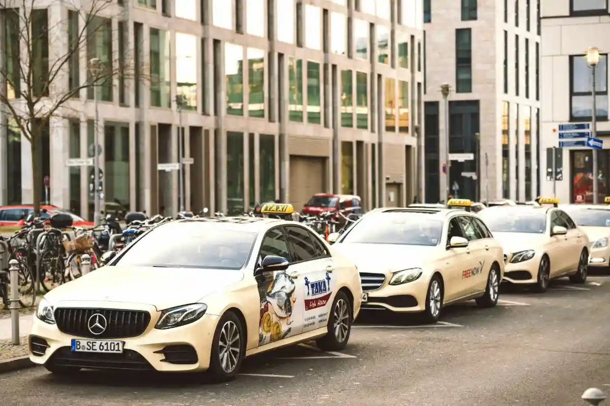 Такси в Берлине: один евро за поездку для выживания индустрии 