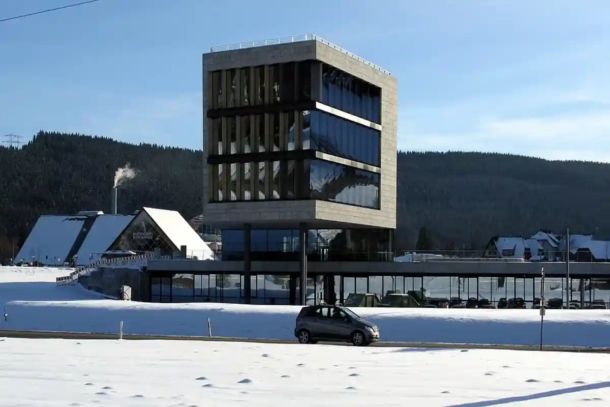 Термальный комплекс в Титизее-Нойштадт. Фото: Andreas Schwarzkopf / wikimedia.org