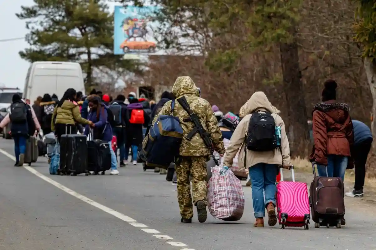 После решения ЕС, прием беженцев из Украины был упрощен. Фото: Yanosh Nemesh / shutterstock.com