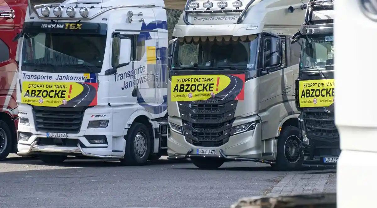 Водители грузовиков хотят заблокировать автомагистрали Северного Рейна-Вестфалии в среду днём