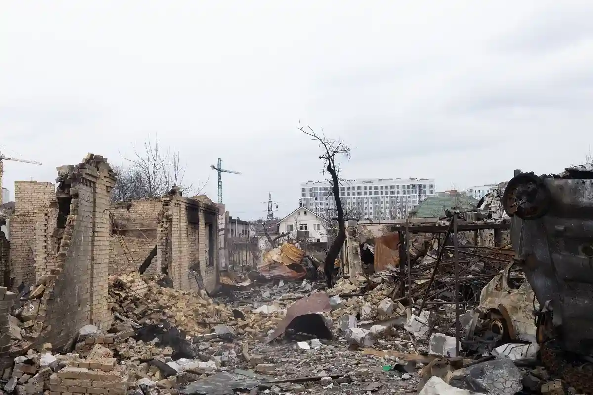 Жители Украины возвращаются в Бучу после чудовищных событий
